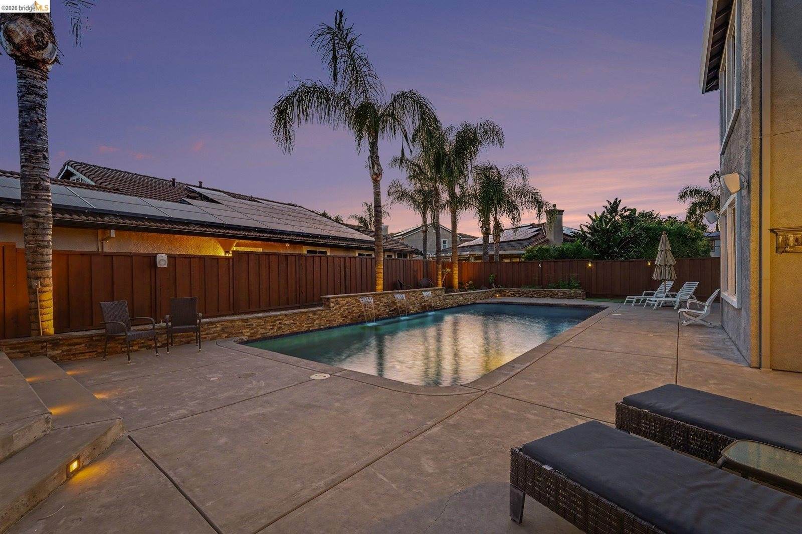 1400 Buckingham Dr, Brentwood, CA 94513