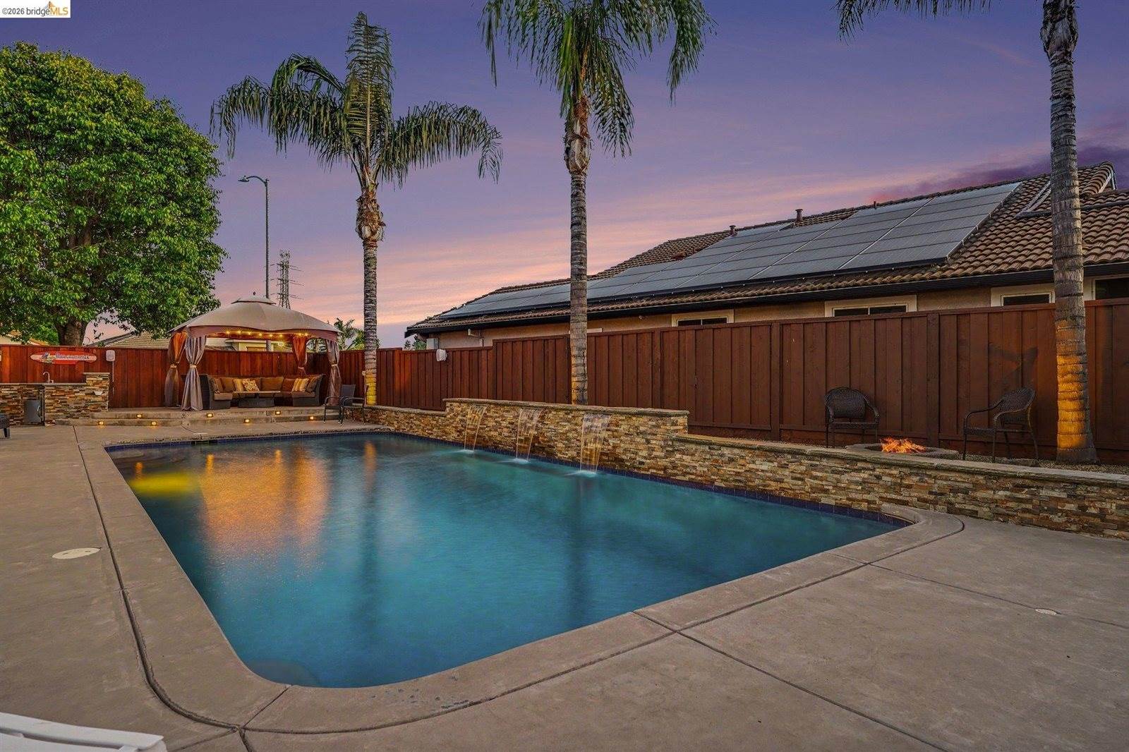 1400 Buckingham Dr, Brentwood, CA 94513
