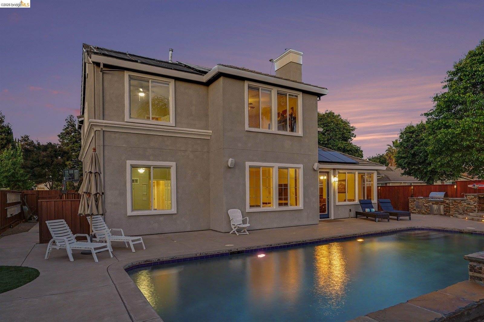 1400 Buckingham Dr, Brentwood, CA 94513