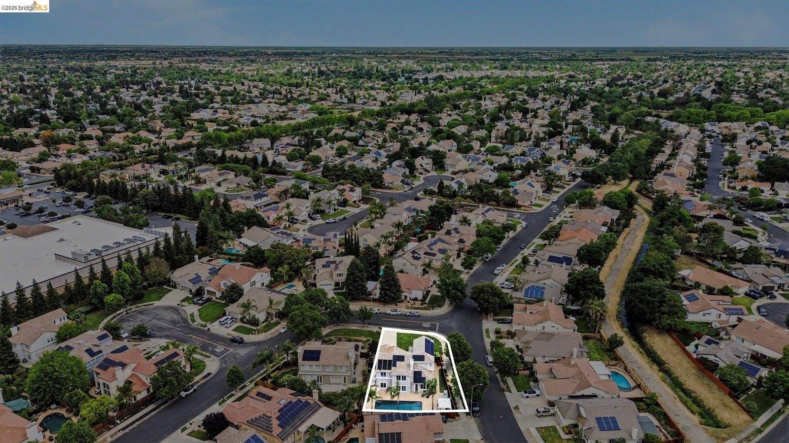 1400 Buckingham Dr, Brentwood, CA 94513