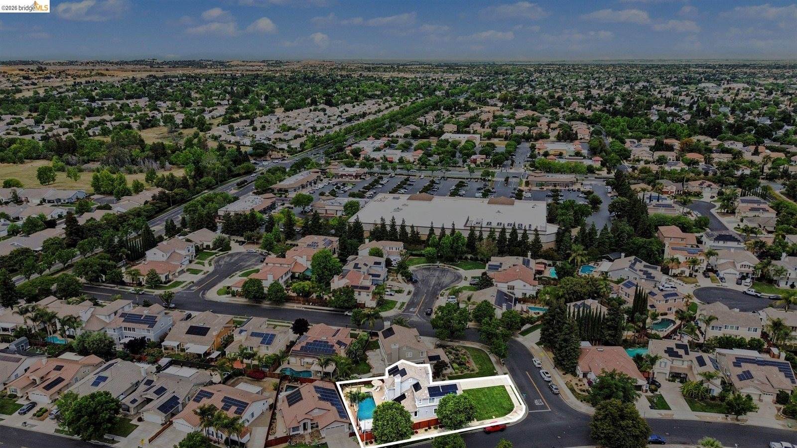1400 Buckingham Dr, Brentwood, CA 94513