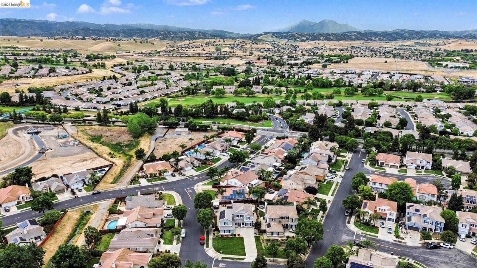 1400 Buckingham Dr, Brentwood, CA 94513