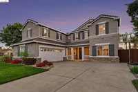 1400 Buckingham Dr, Brentwood, CA 94513