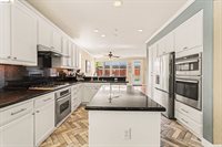 1400 Buckingham Dr, Brentwood, CA 94513