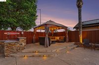 1400 Buckingham Dr, Brentwood, CA 94513