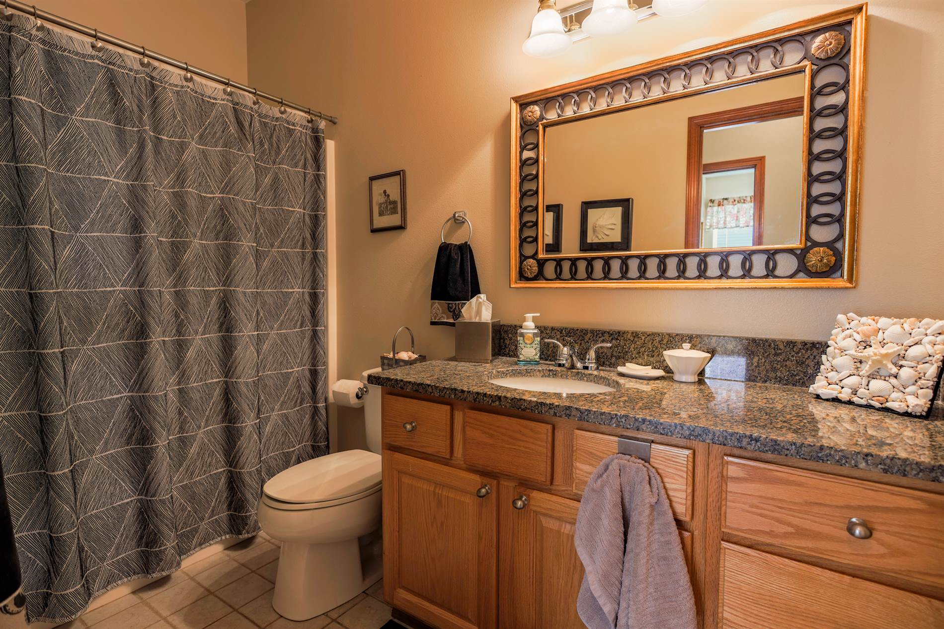 4404 Landmark DR, Mount Vernon, WA 98274