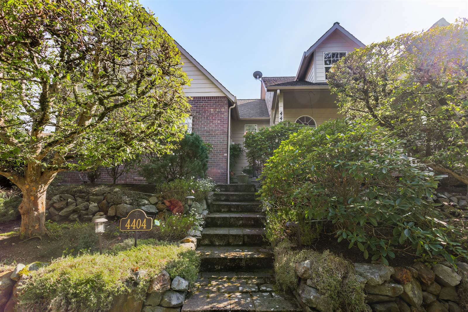 4404 Landmark DR, Mount Vernon, WA 98274