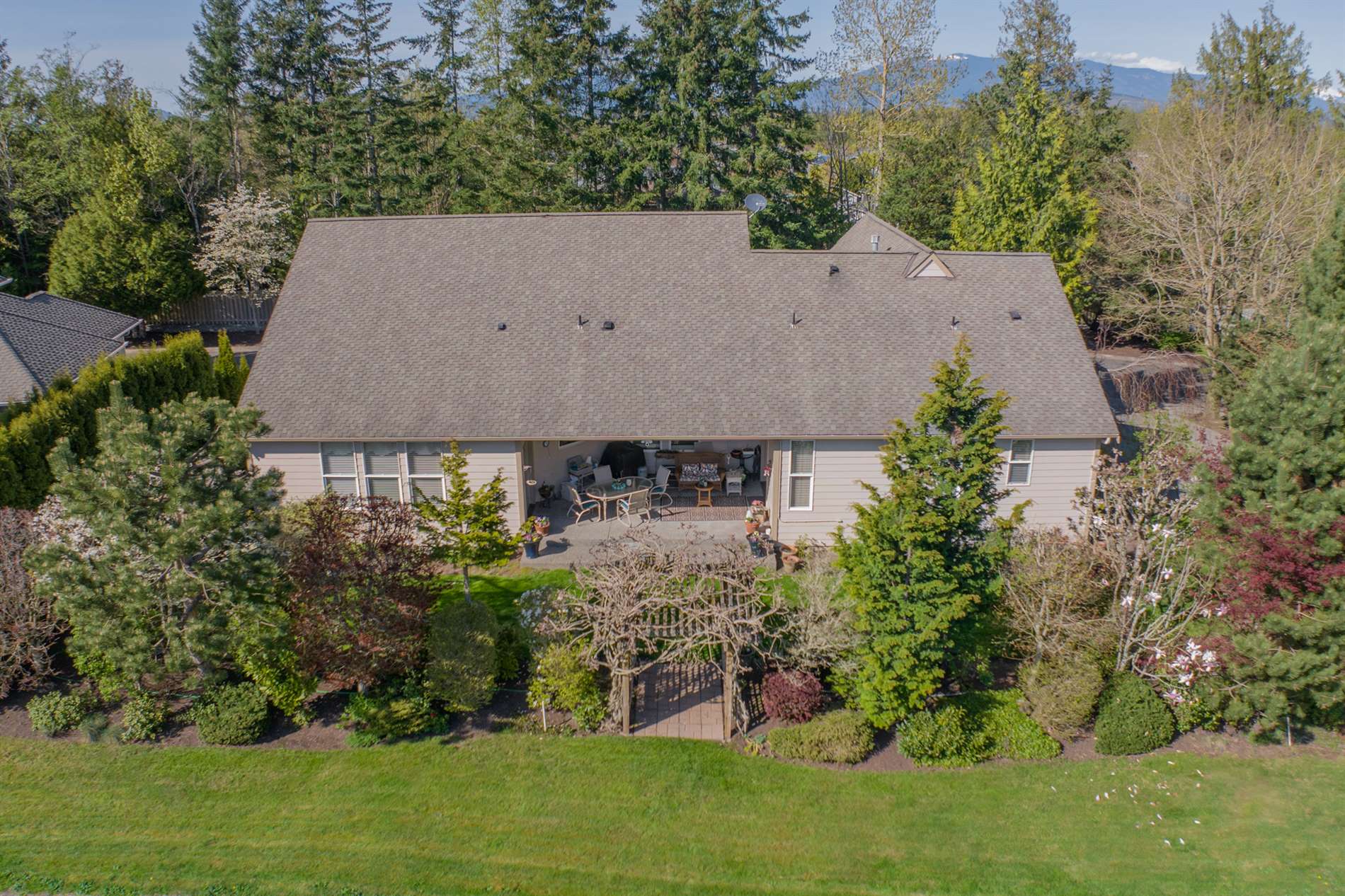 4404 Landmark DR, Mount Vernon, WA 98274