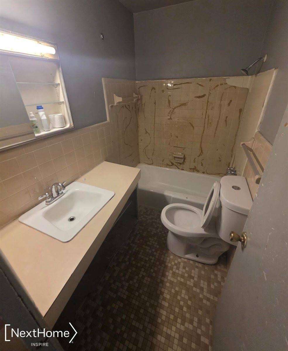 929 West Genesee Street, FlintCity_Genesee, MI 48504