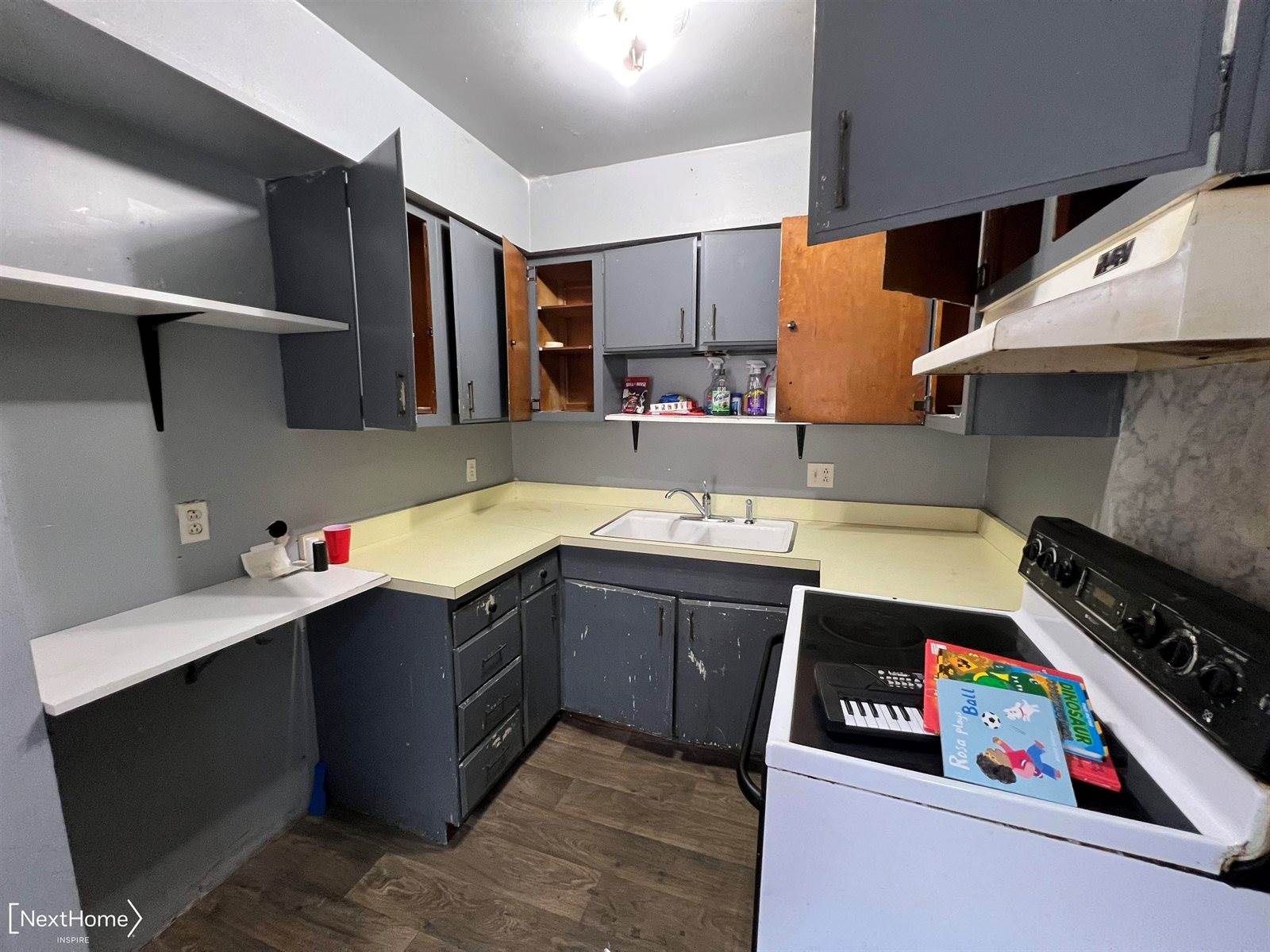 929 West Genesee Street, FlintCity_Genesee, MI 48504