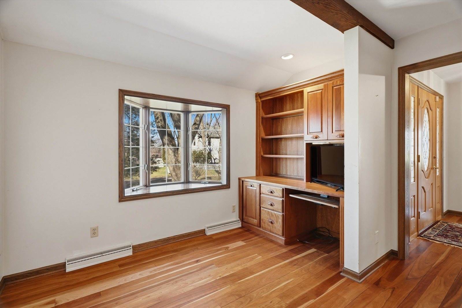 1301 N Broadway Avenue, Marshfield, WI 54449