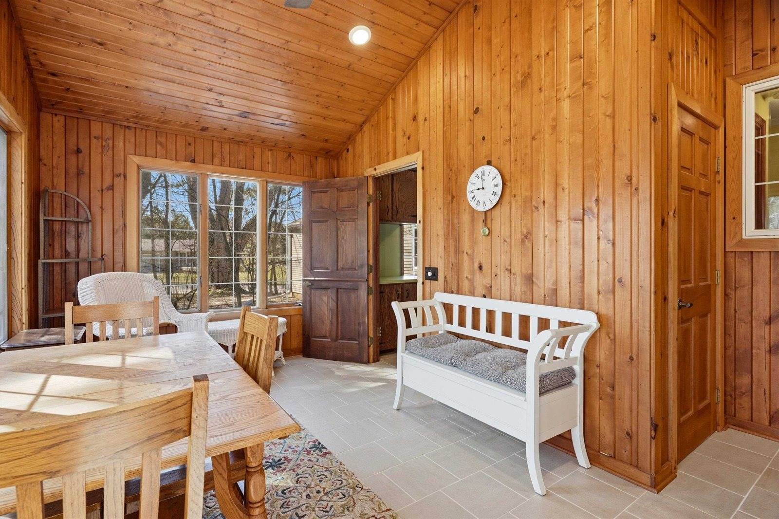 1301 N Broadway Avenue, Marshfield, WI 54449