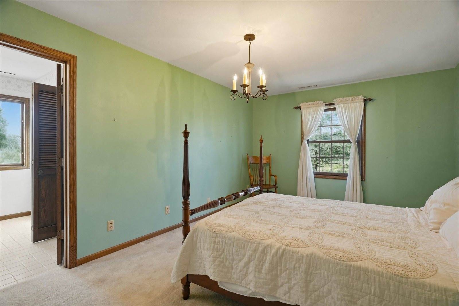 1301 N Broadway Avenue, Marshfield, WI 54449