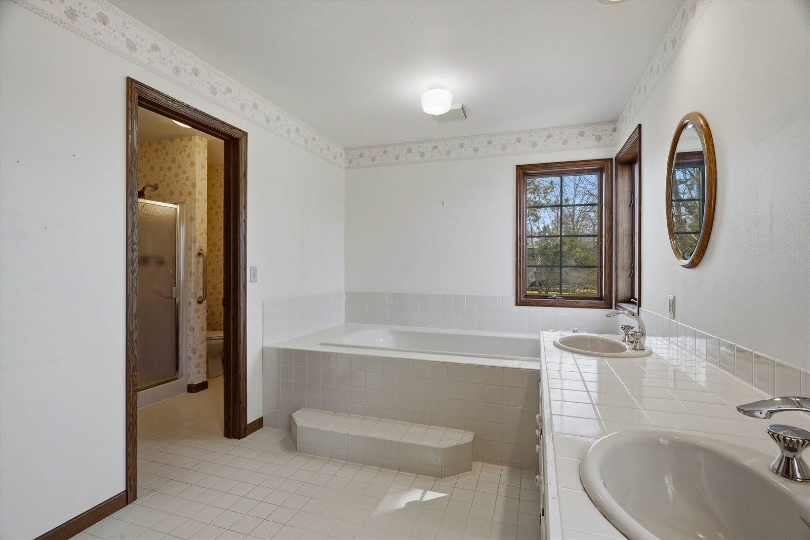 1301 N Broadway Avenue, Marshfield, WI 54449