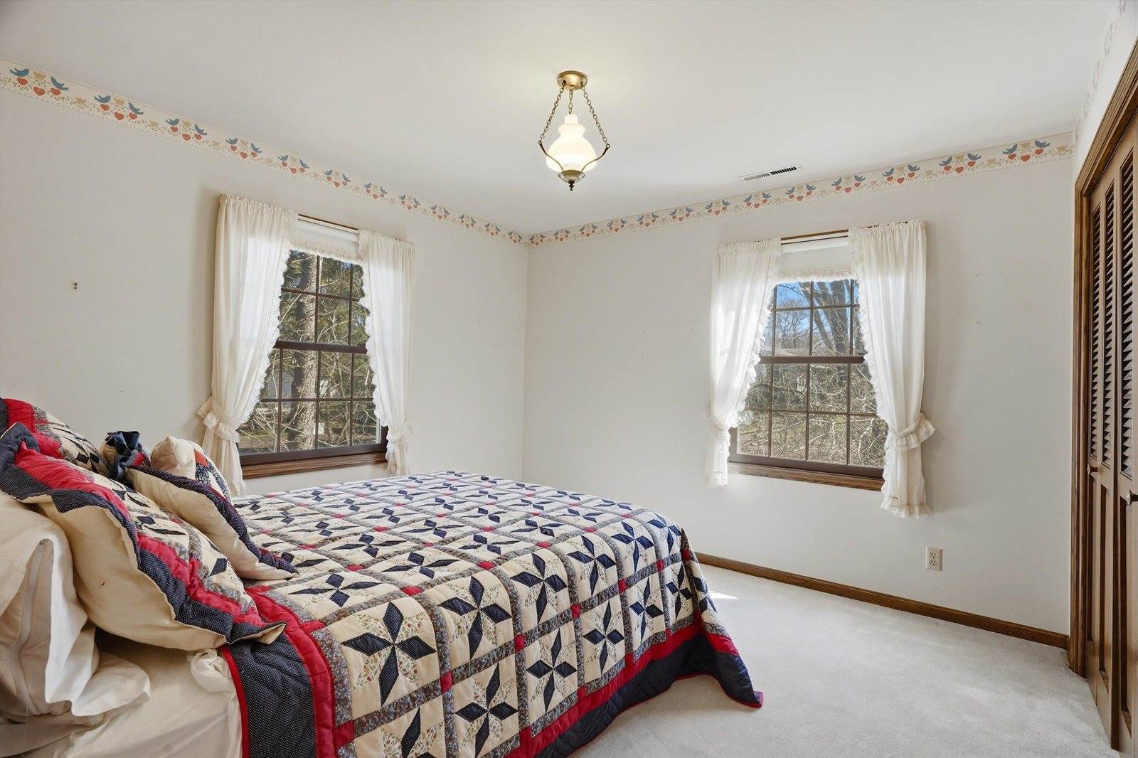 1301 N Broadway Avenue, Marshfield, WI 54449