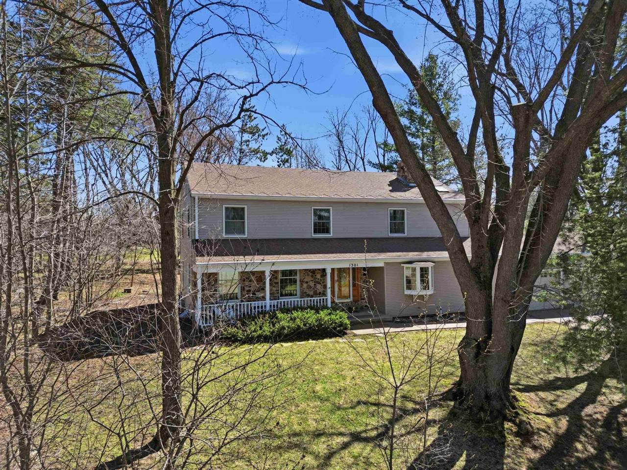 1301 N Broadway Avenue, Marshfield, WI 54449