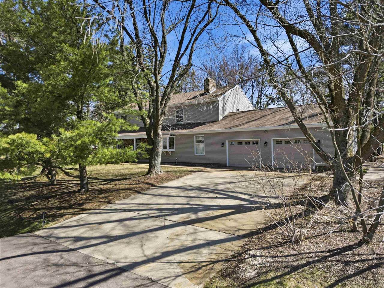 1301 N Broadway Avenue, Marshfield, WI 54449