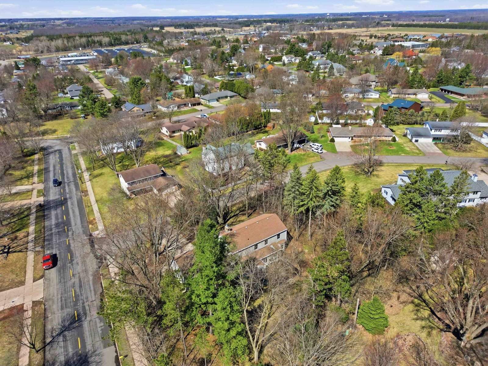 1301 N Broadway Avenue, Marshfield, WI 54449