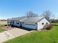 E7691 Prairie Blvd, Viroqua, WI 54667