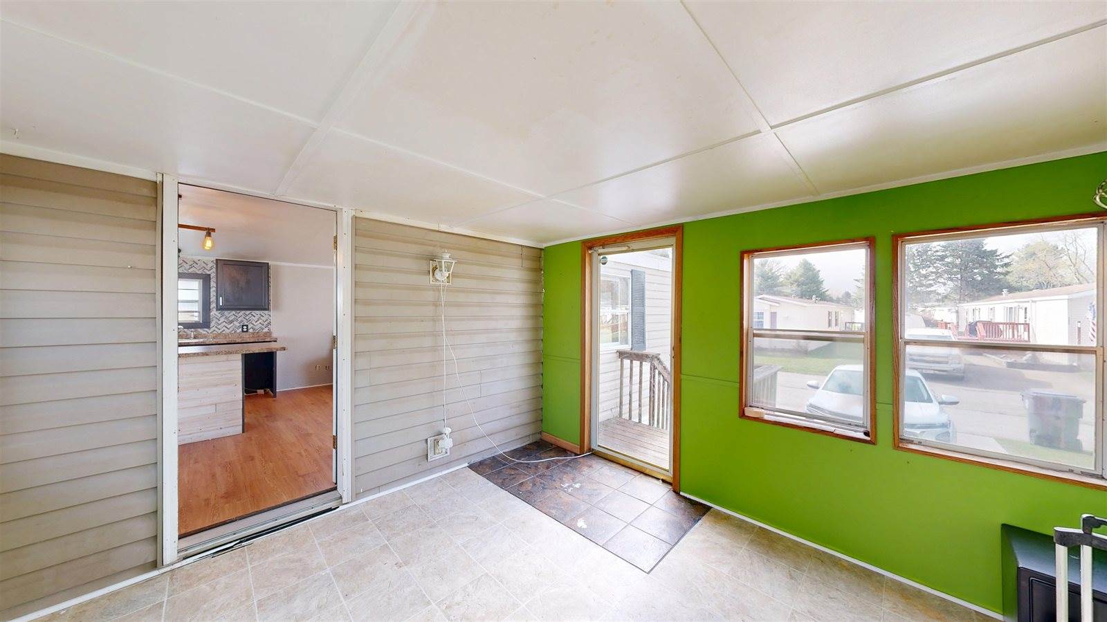 5327 South Sandpiper, La Crosse, WI 54601