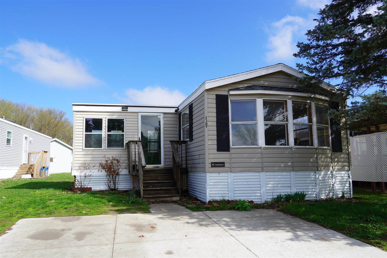 5327 South Sandpiper, La Crosse, WI 54601