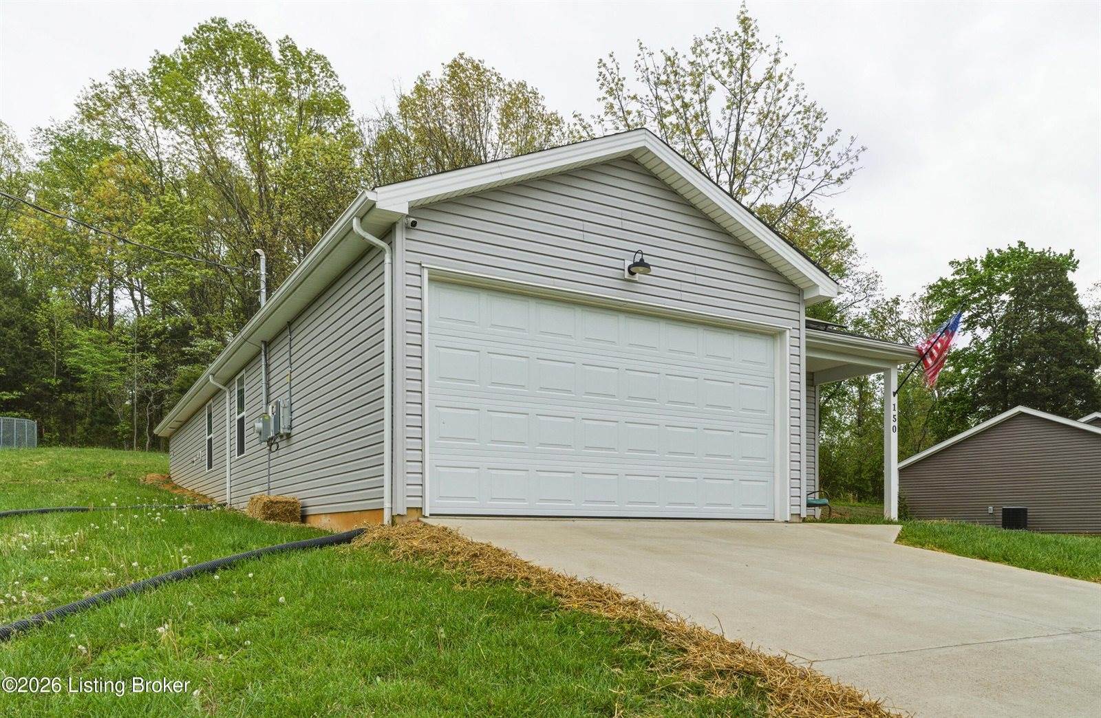 150 Michael Ln, Brandenburg, KY 40108