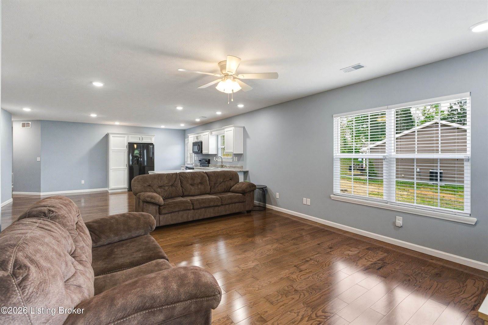 150 Michael Ln, Brandenburg, KY 40108