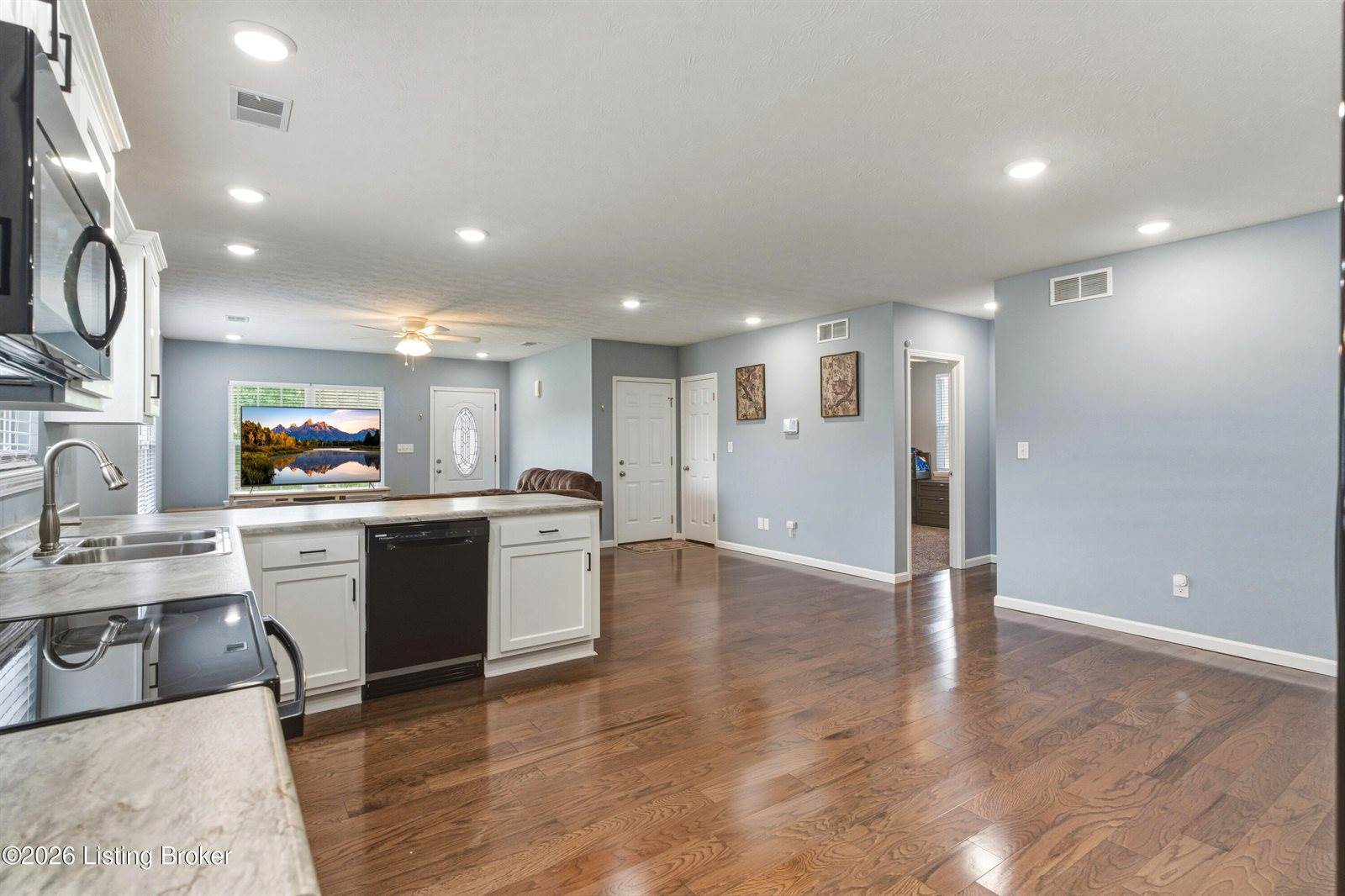 150 Michael Ln, Brandenburg, KY 40108