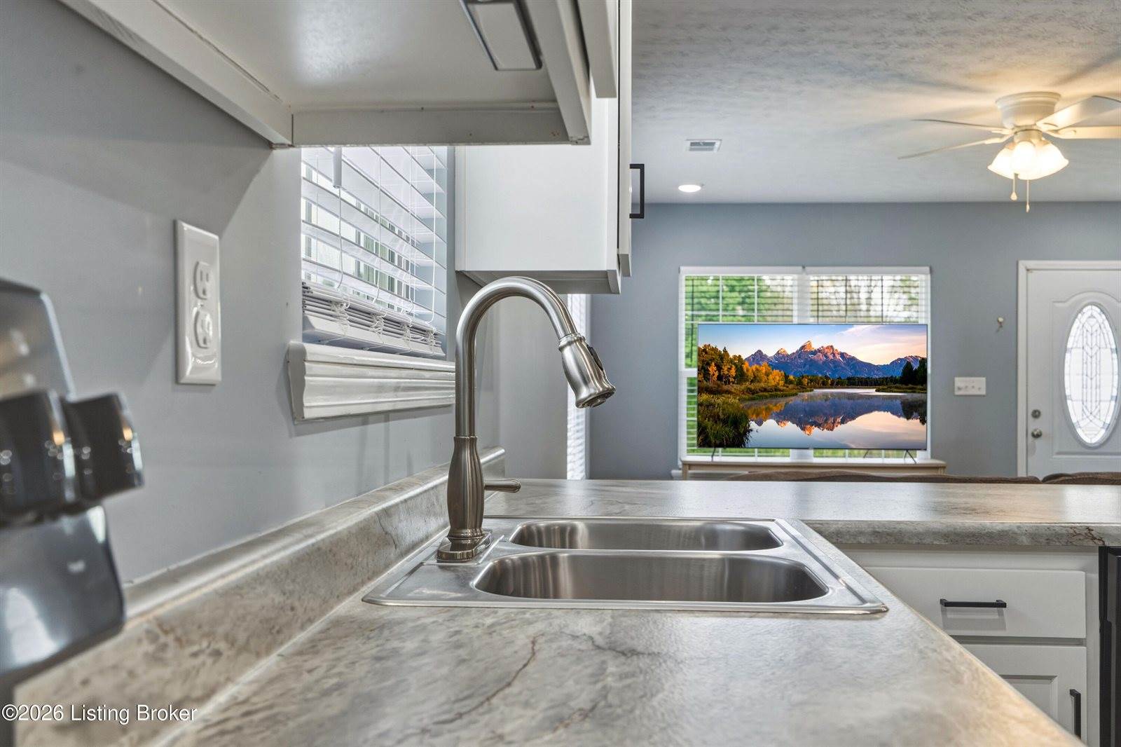 150 Michael Ln, Brandenburg, KY 40108