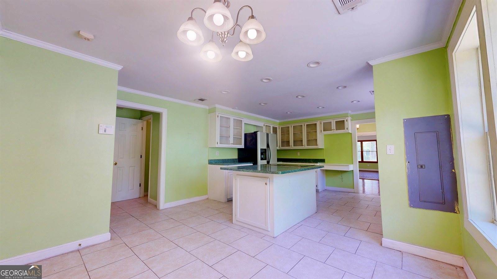 1005 Seminole Trail, Waycross, GA 31501