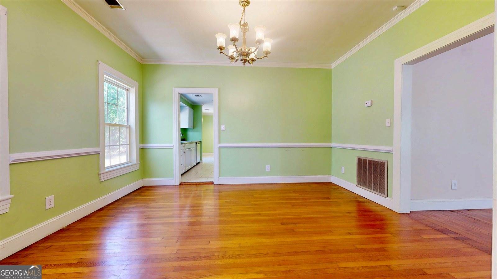 1005 Seminole Trail, Waycross, GA 31501