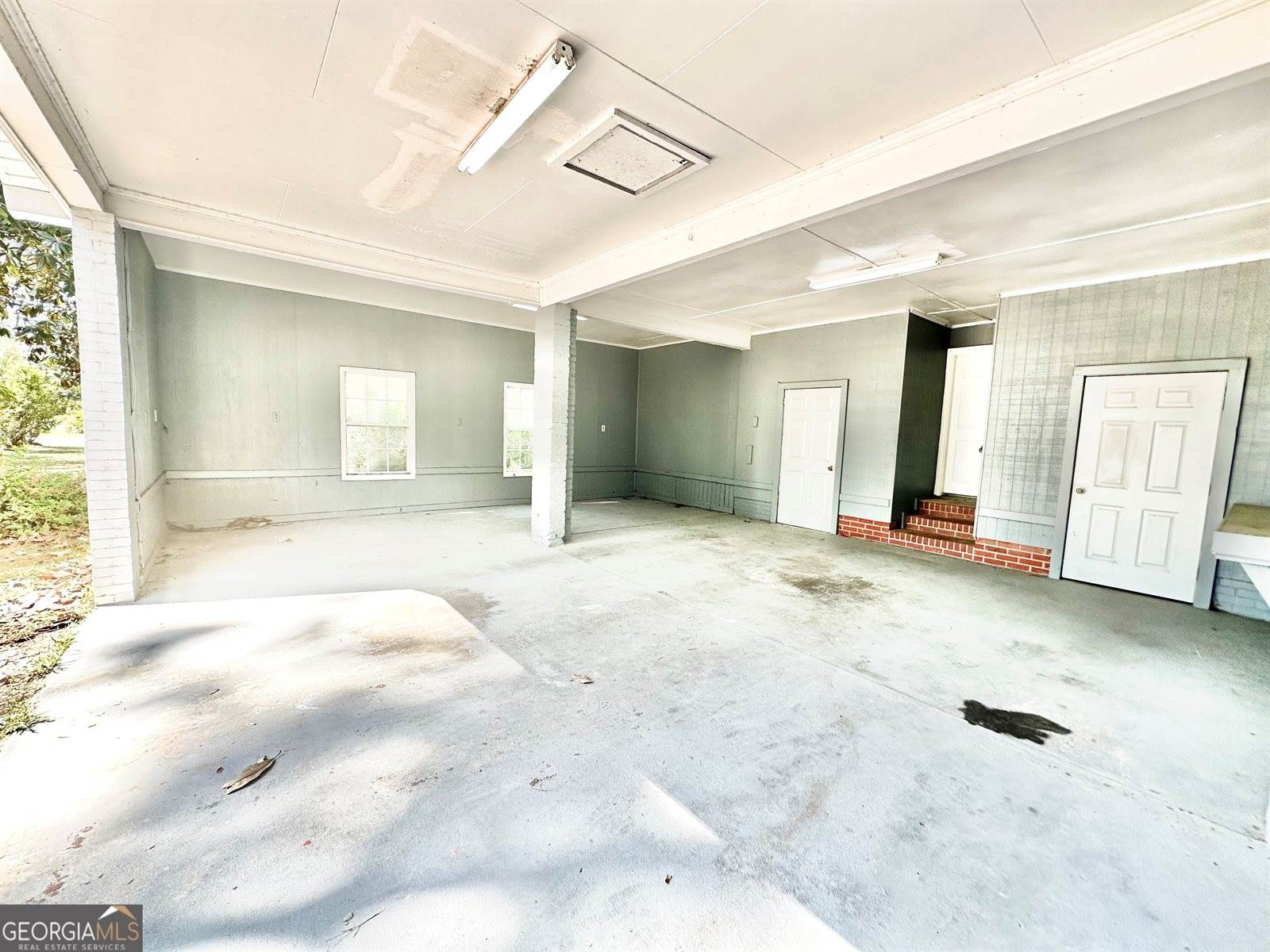 1005 Seminole Trail, Waycross, GA 31501