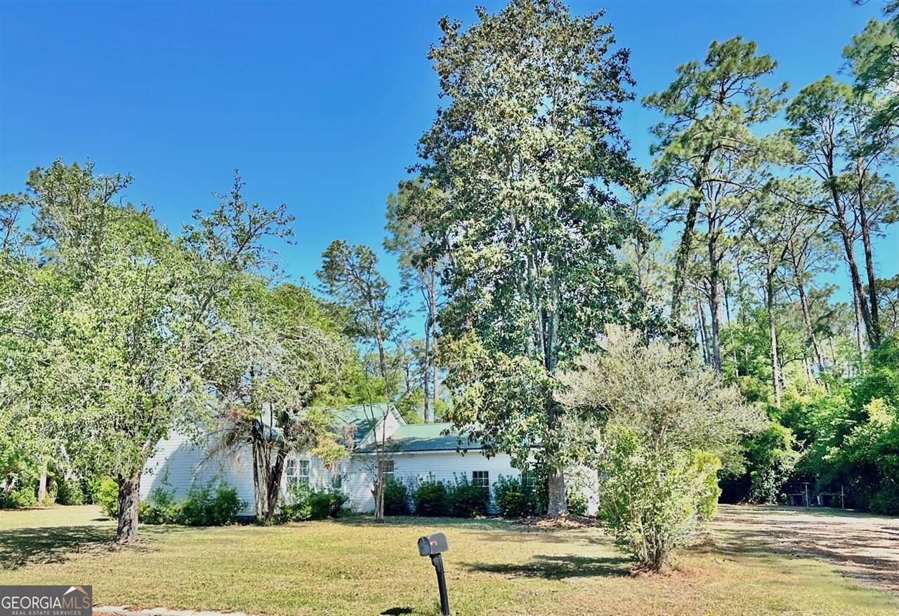 1005 Seminole Trail, Waycross, GA 31501