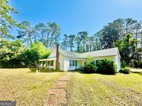 1005 Seminole Trail, Waycross, GA 31501