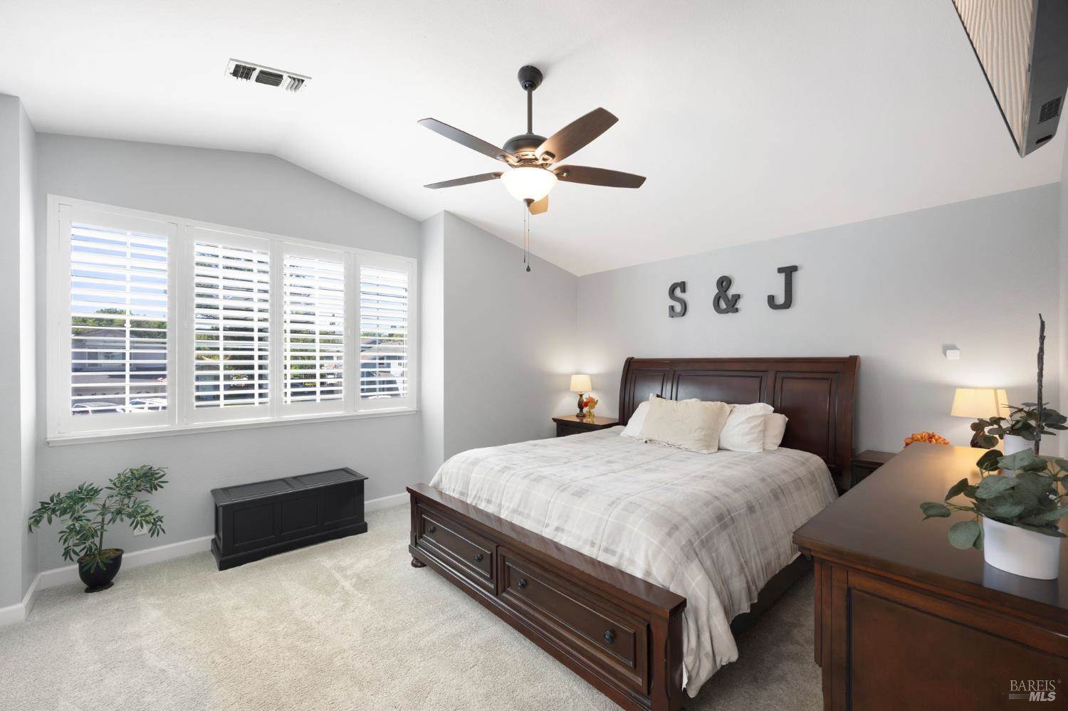 331 Bridgeport Court, Vacaville, CA 95687
