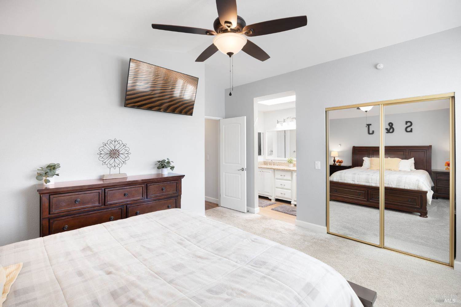 331 Bridgeport Court, Vacaville, CA 95687