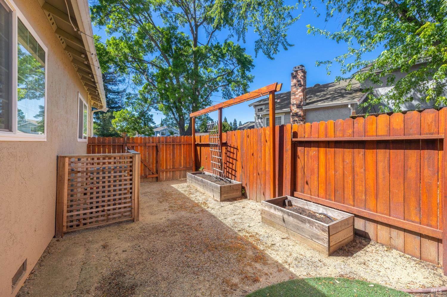 331 Bridgeport Court, Vacaville, CA 95687