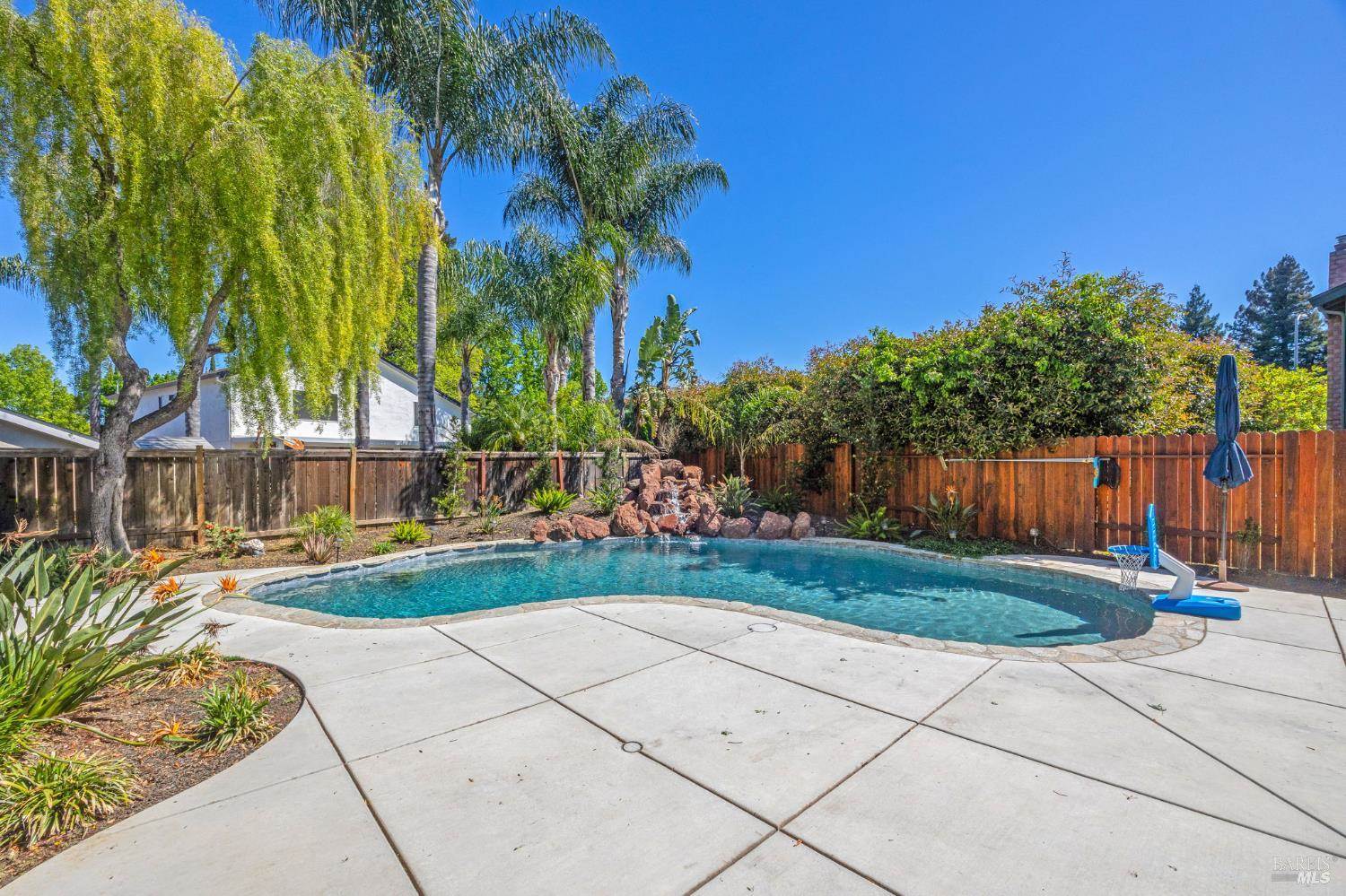 331 Bridgeport Court, Vacaville, CA 95687