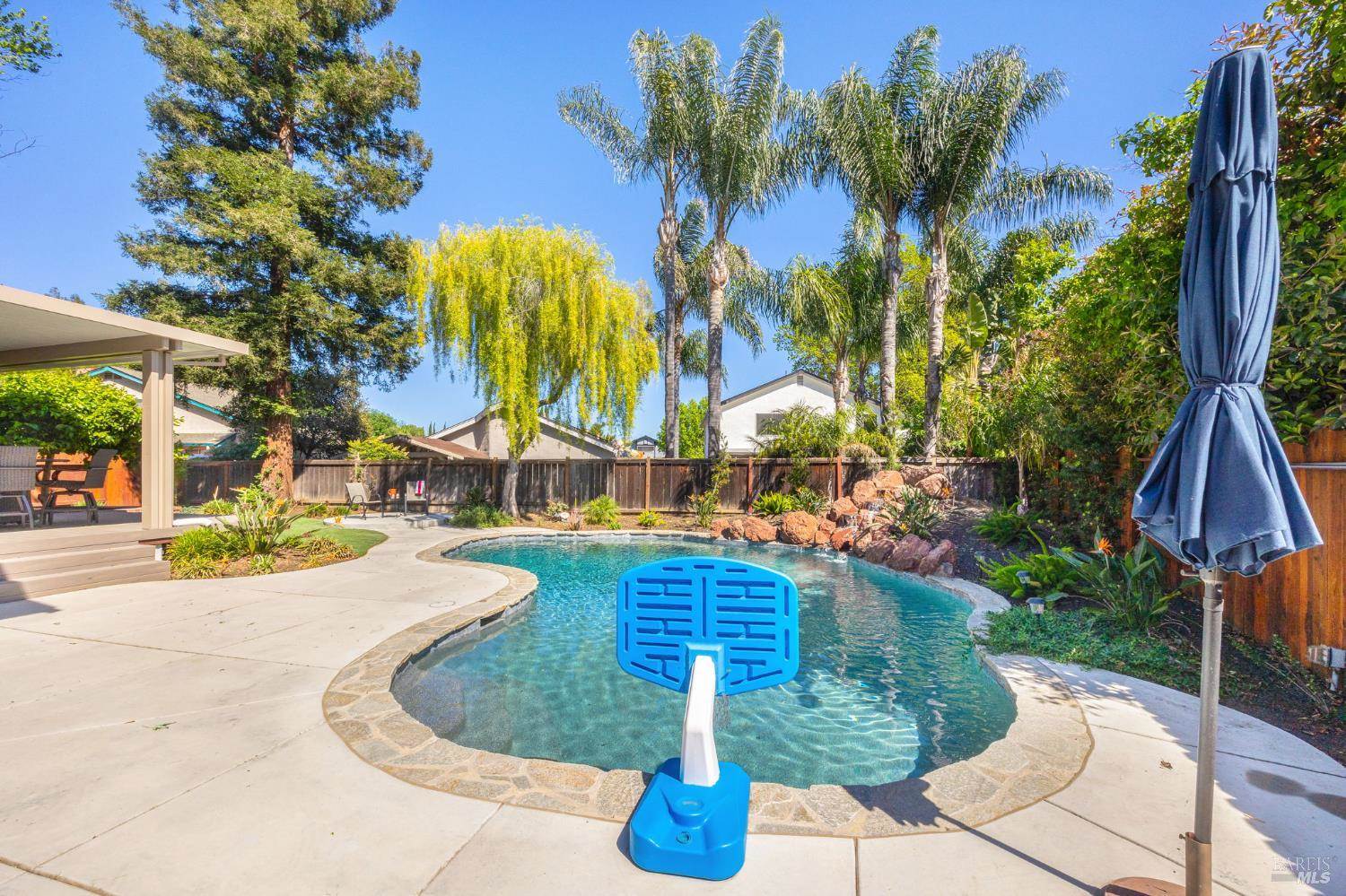 331 Bridgeport Court, Vacaville, CA 95687