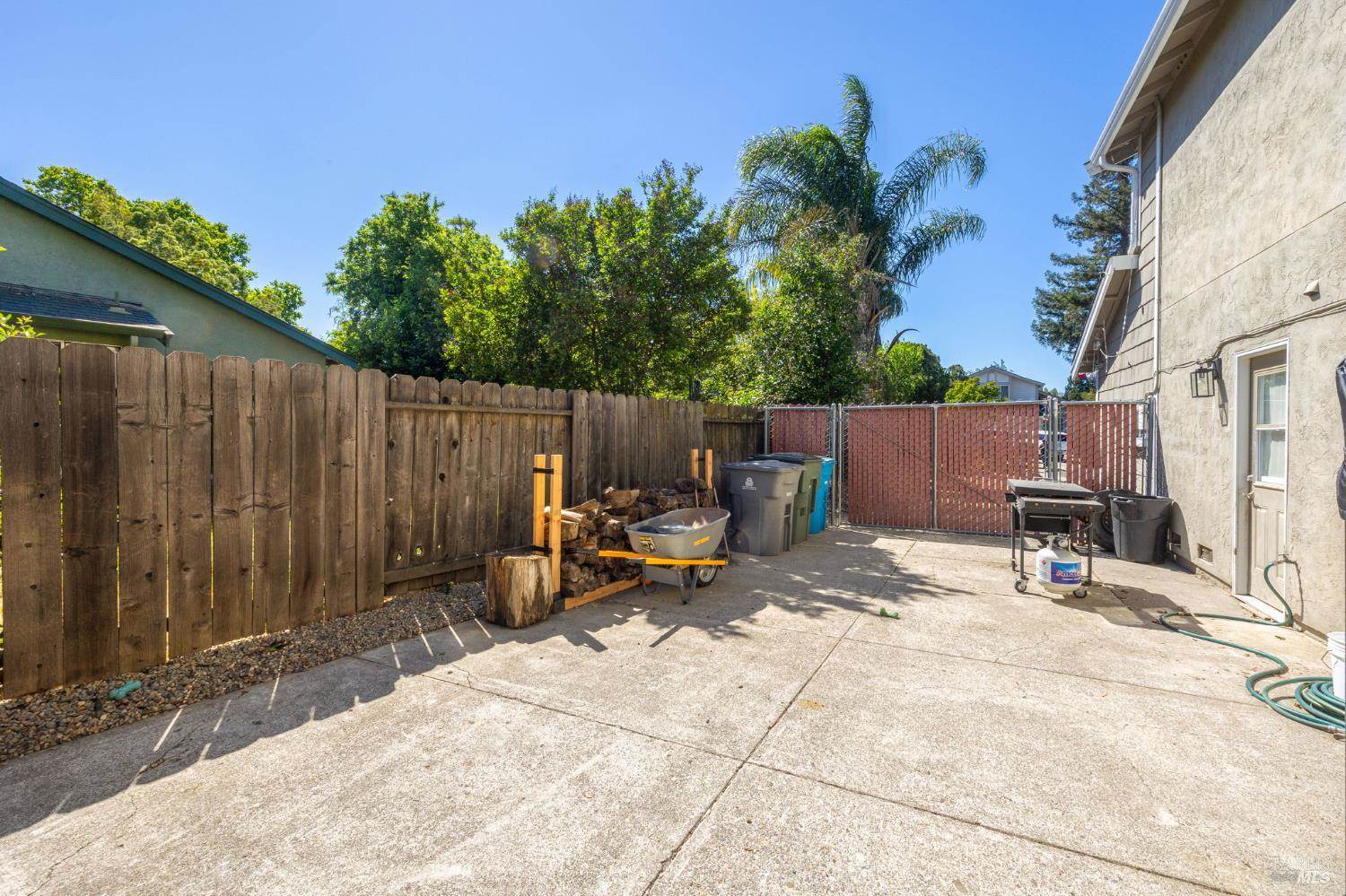331 Bridgeport Court, Vacaville, CA 95687