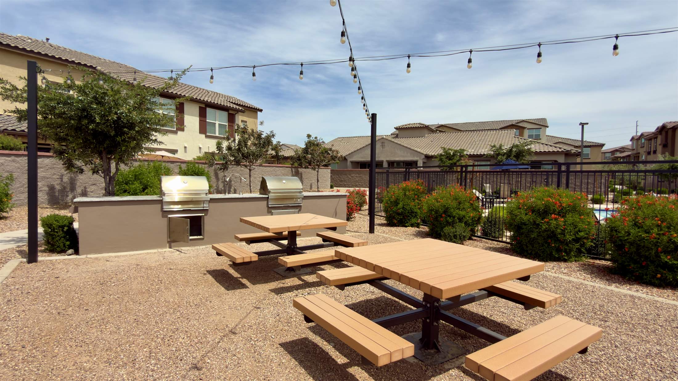 1255 N Arizona Ave, Chandler, AZ 85225