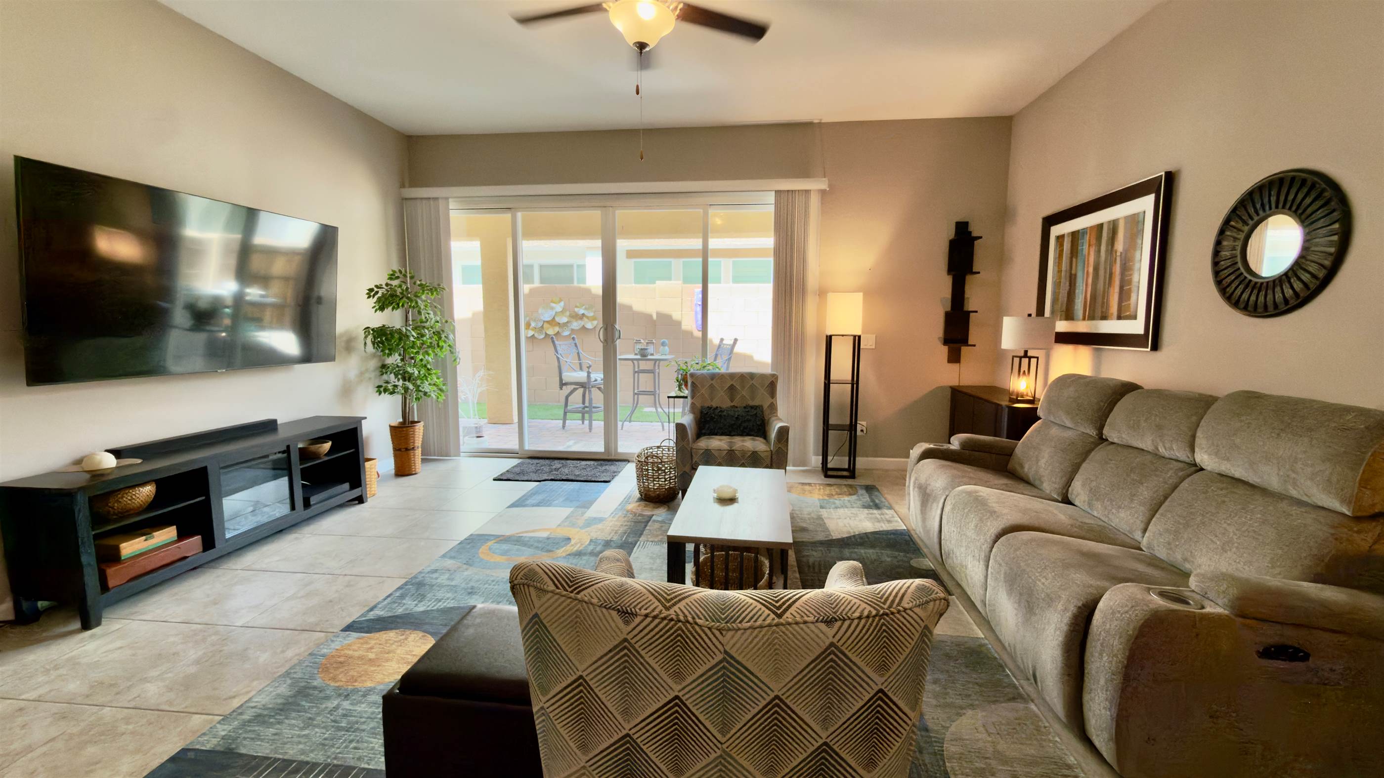 1255 N Arizona Ave, Chandler, AZ 85225