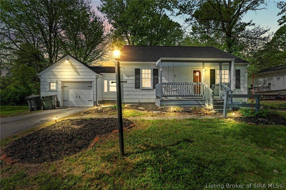 907 Allison Lane, Jeffersonville, IN 47130