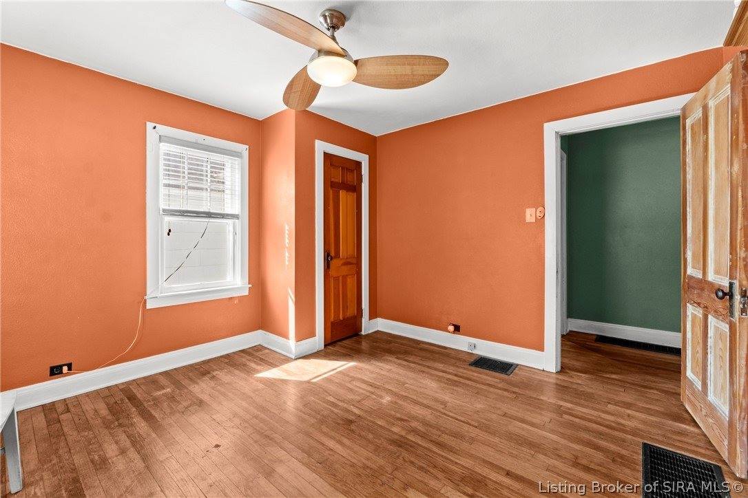 907 Allison Lane, Jeffersonville, IN 47130