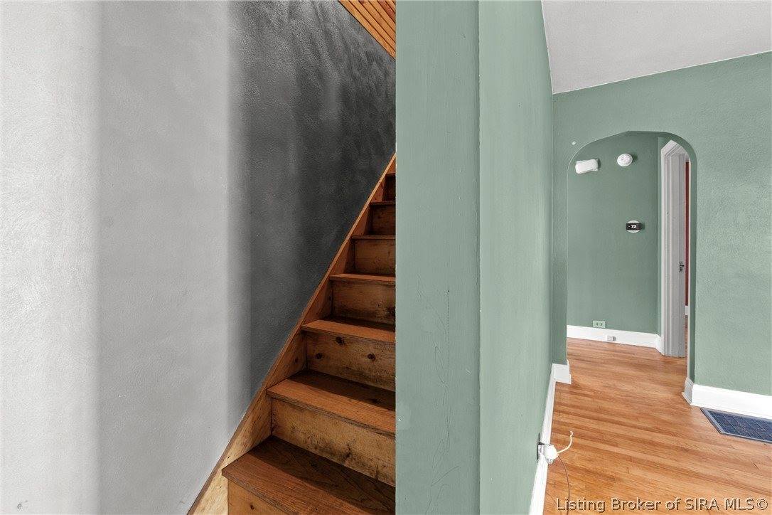 907 Allison Lane, Jeffersonville, IN 47130