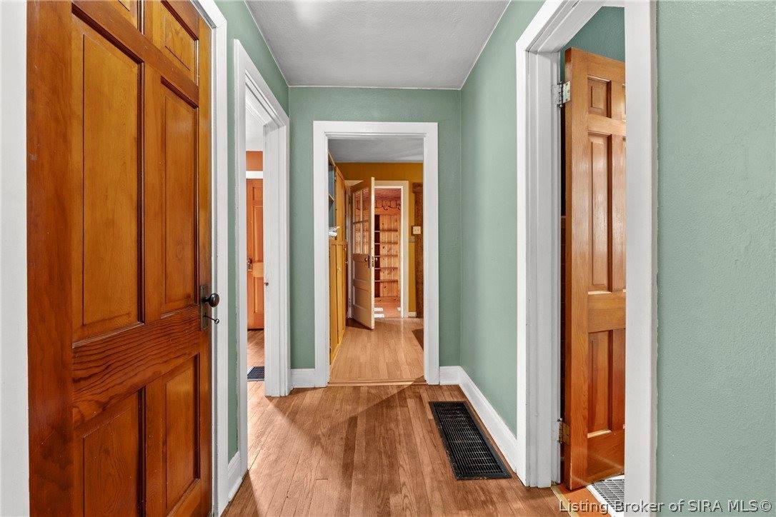 907 Allison Lane, Jeffersonville, IN 47130