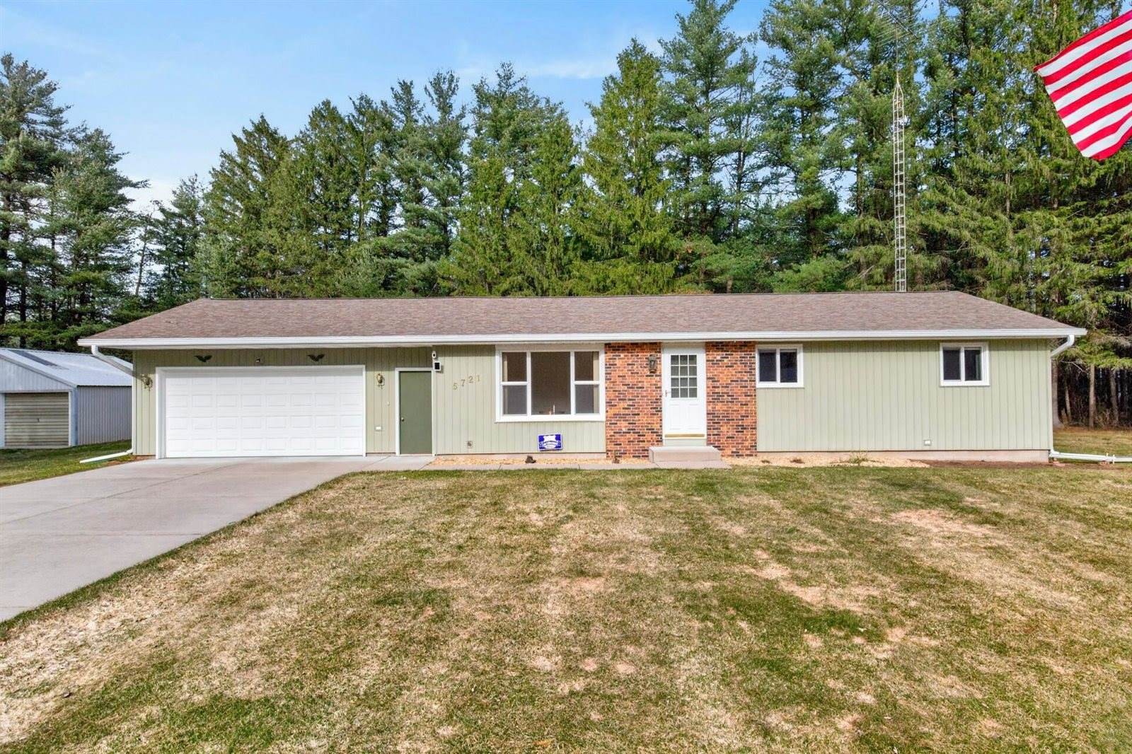 5721 Wintergreen Drive, Wisconsin Rapids, WI 54494