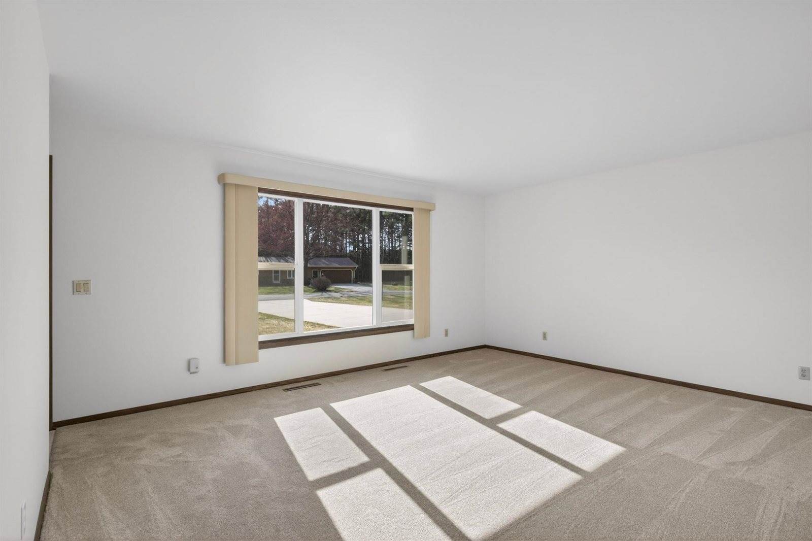 5721 Wintergreen Drive, Wisconsin Rapids, WI 54494