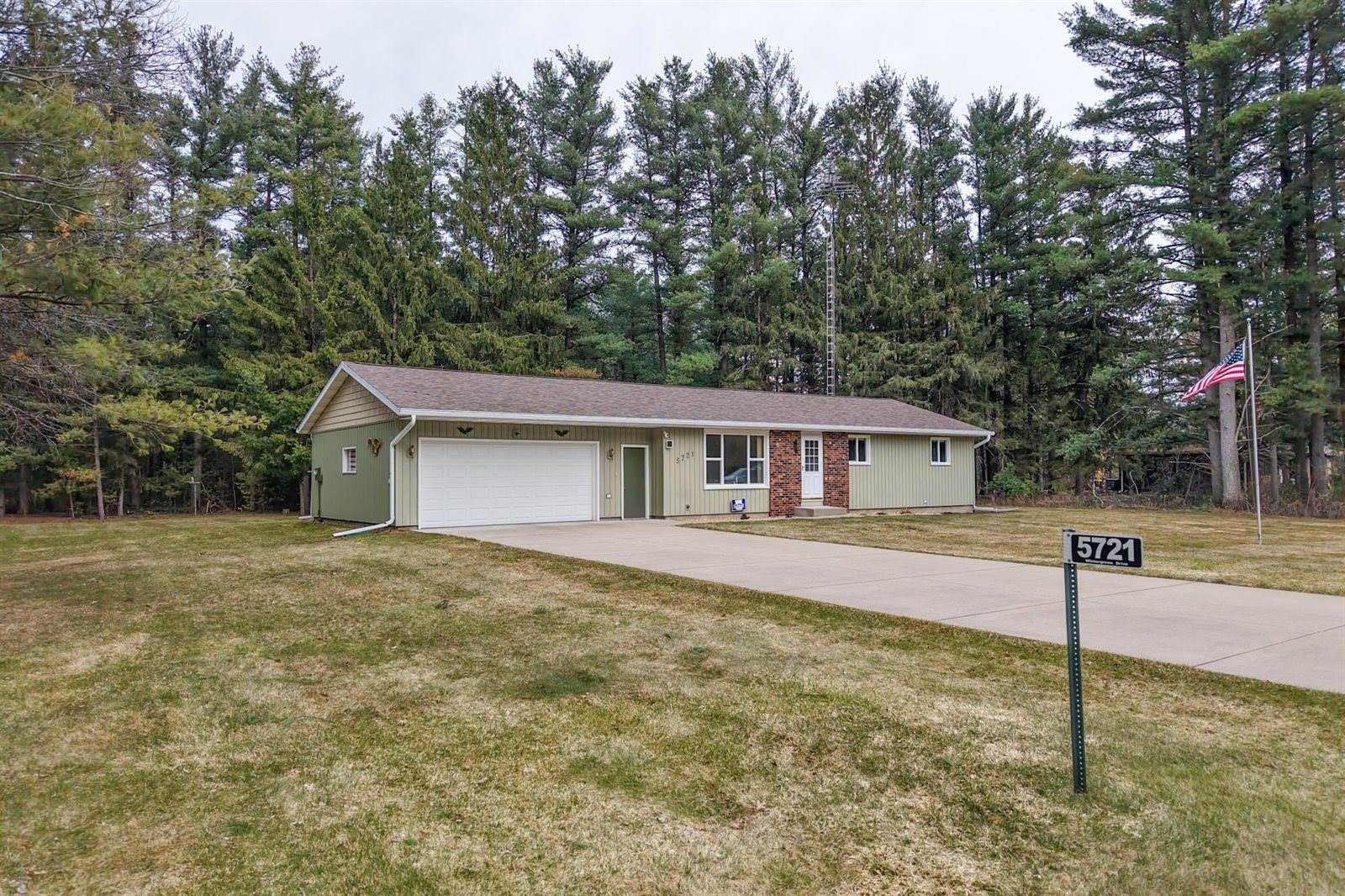 5721 Wintergreen Drive, Wisconsin Rapids, WI 54494