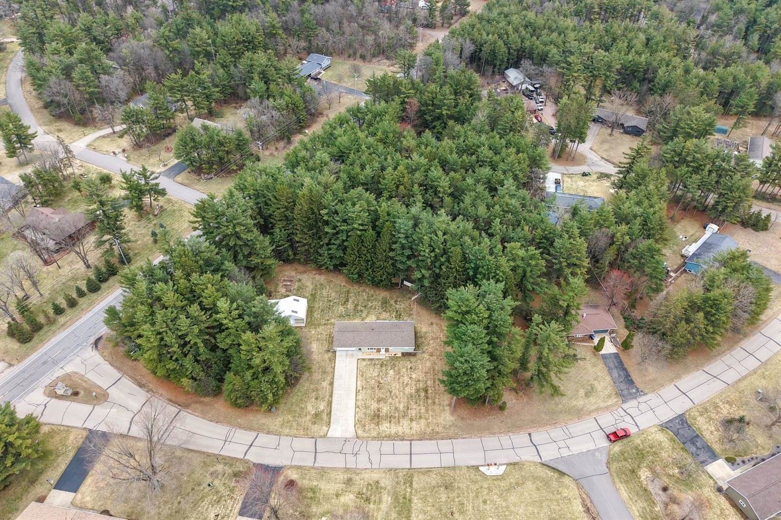 5721 Wintergreen Drive, Wisconsin Rapids, WI 54494